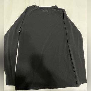 Alphalete medium black long sleeve t-shirt